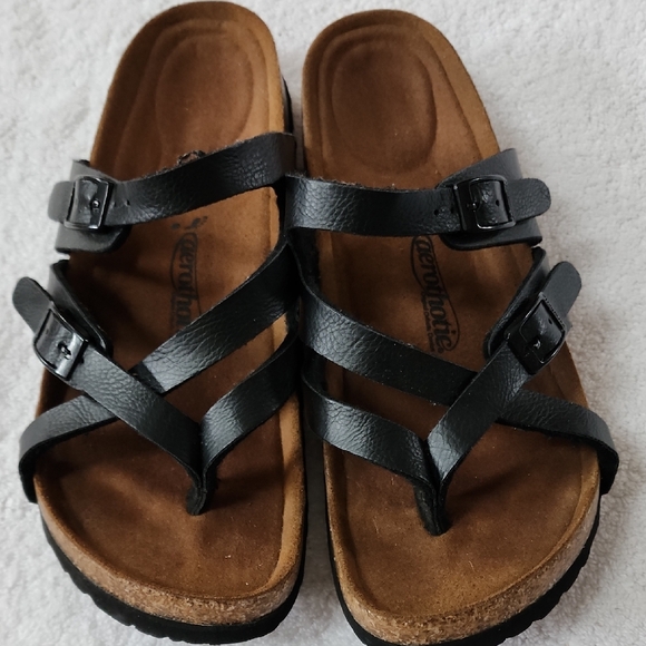 Aerothotic Shoes - Aerothotic Womens Black Strappy Sandals Size 8 Preowned